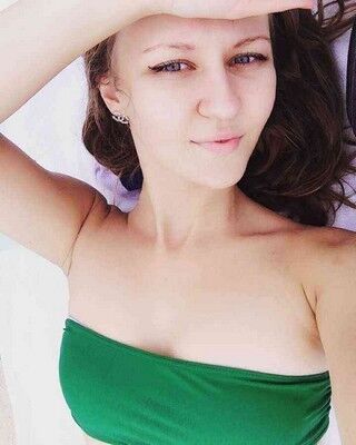 Аделина город Дмитриев